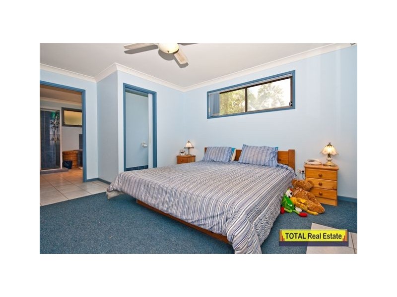 11 Macarthur Drive, Kallangur QLD 4503