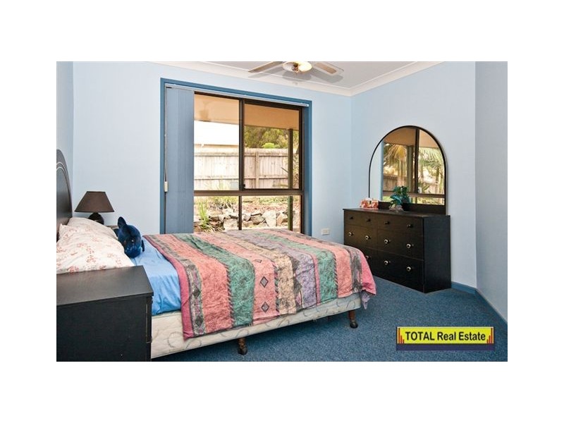 11 Macarthur Drive, Kallangur QLD 4503