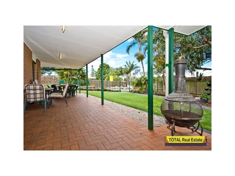 11 Macarthur Drive, Kallangur QLD 4503