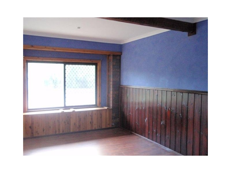 11 Forestville Road, Petrie QLD 4502