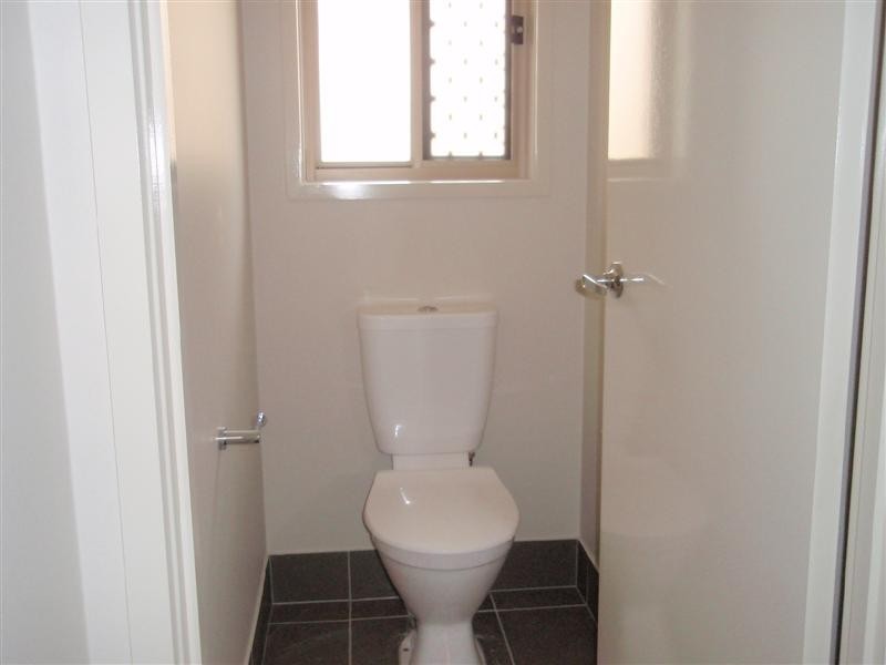 6 Chrysler Prd, North Lakes QLD 4509