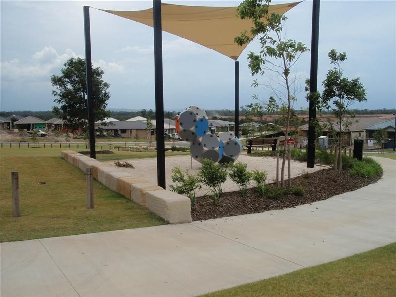 6 Chrysler Prd, North Lakes QLD 4509