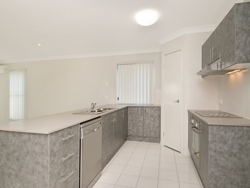 28 Chrysler Parade, Kallangur QLD 4503