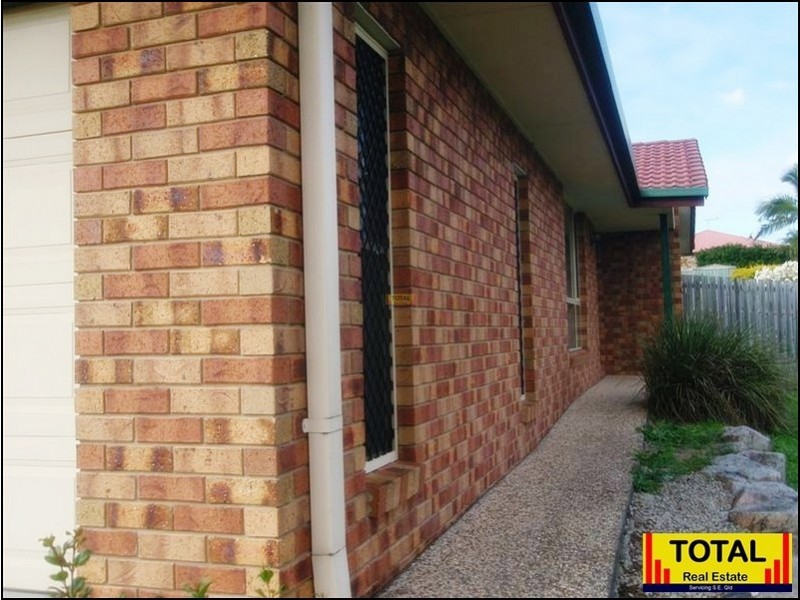 18 Freedom Drive, Kallangur QLD 4503