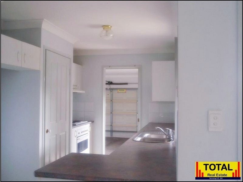 18 Freedom Drive, Kallangur QLD 4503