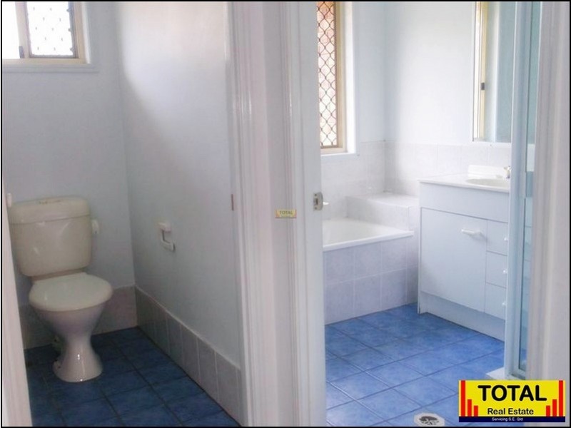 18 Freedom Drive, Kallangur QLD 4503