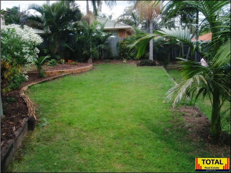 4 Theten ourt, Kallangur QLD 4503