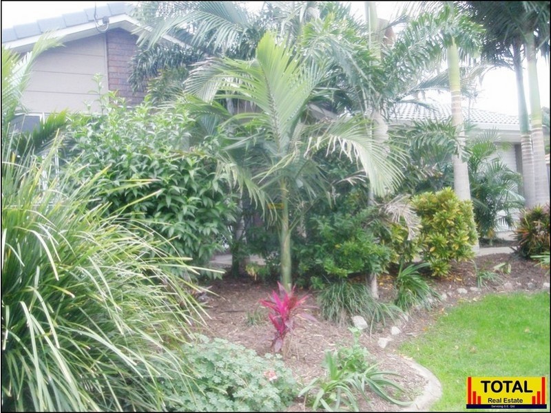 4 Theten ourt, Kallangur QLD 4503