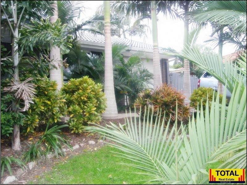 4 Theten ourt, Kallangur QLD 4503