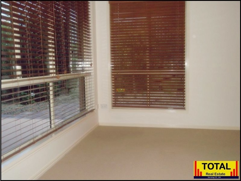 4 Allenby Close, North Lakes QLD 4509