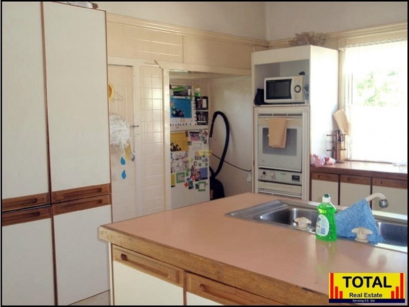 16 Herbert Street, Millmerran QLD 4357