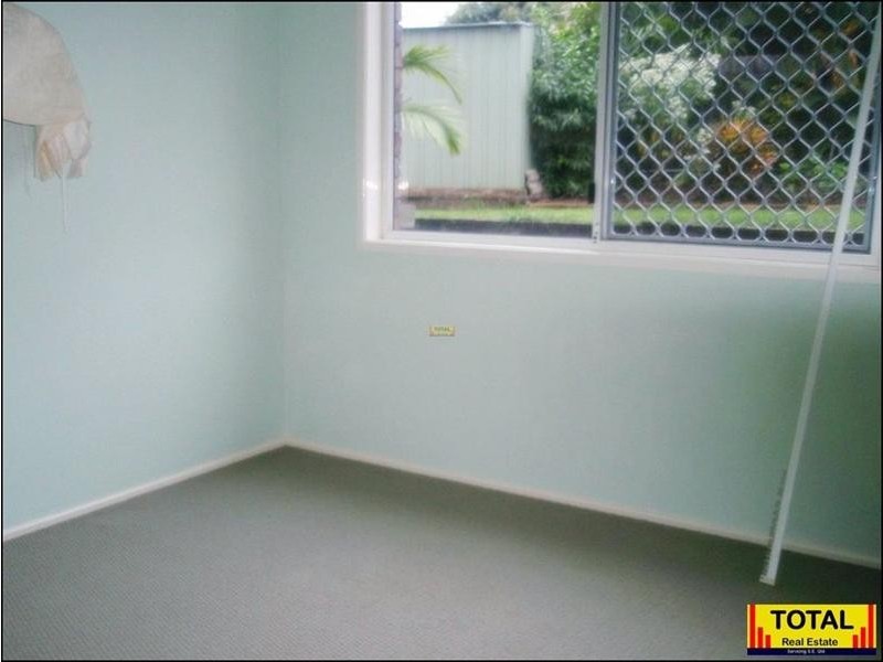 4 theten Court, Kallangur QLD 4503