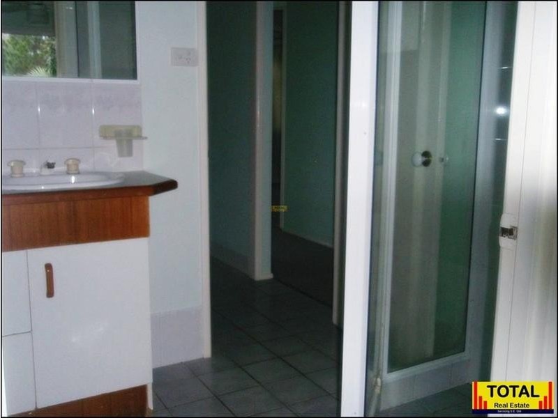 4 theten Court, Kallangur QLD 4503
