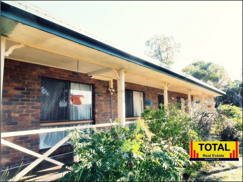 1 Colonial Drive, Lawnton QLD 4501