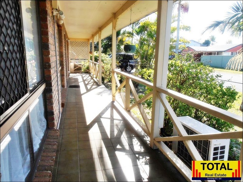 1 Colonial Drive, Lawnton QLD 4501