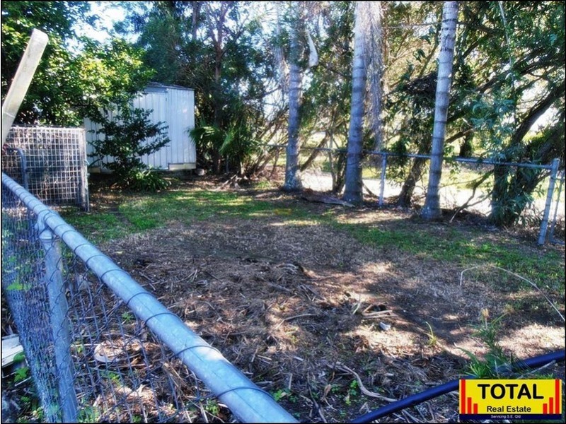 1 Colonial Drive, Lawnton QLD 4501