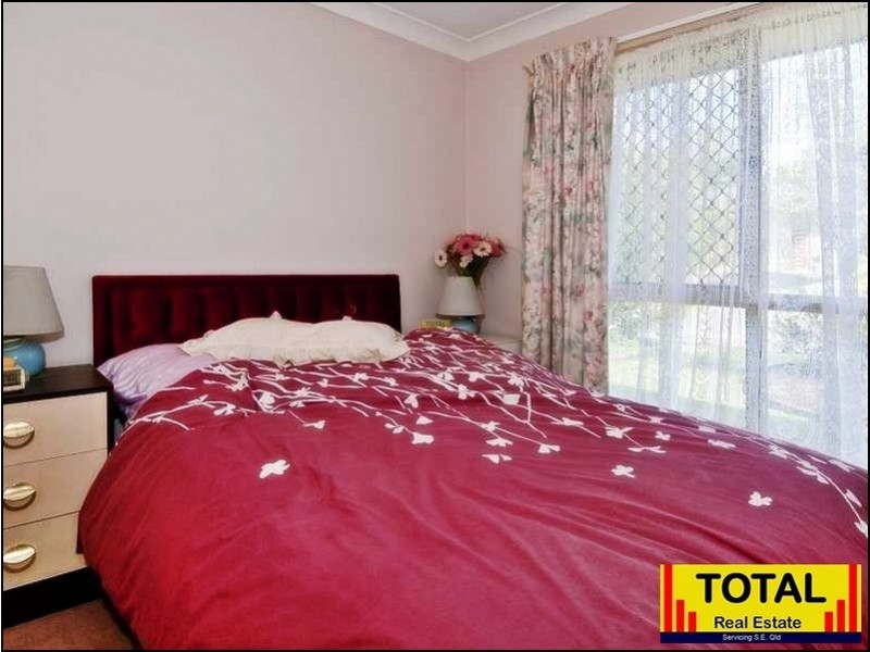 Edens Landing QLD 4207