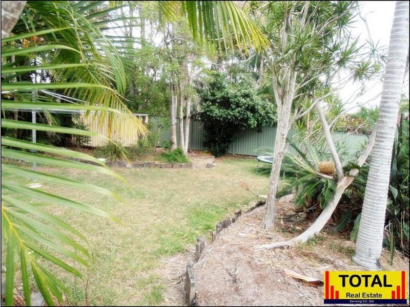 5 Pymble Avenue, Petrie QLD 4502