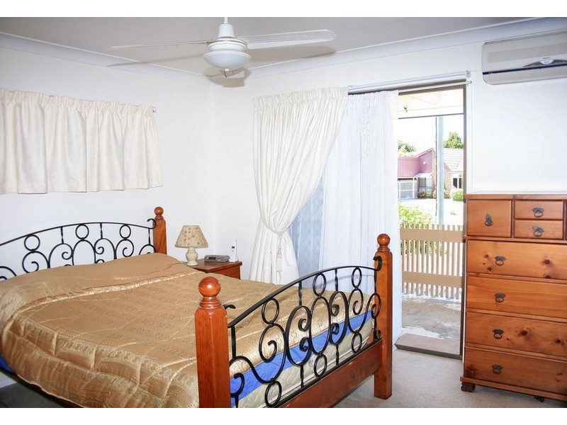 5 Clarendon St, Strathpine QLD 4500