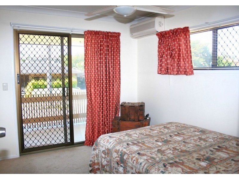 5 Clarendon St, Strathpine QLD 4500