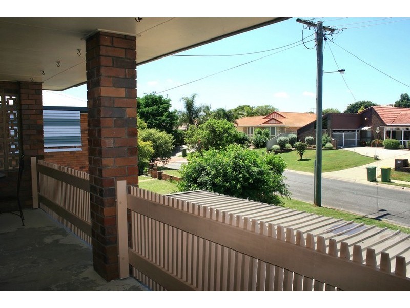 5 Clarendon St, Strathpine QLD 4500