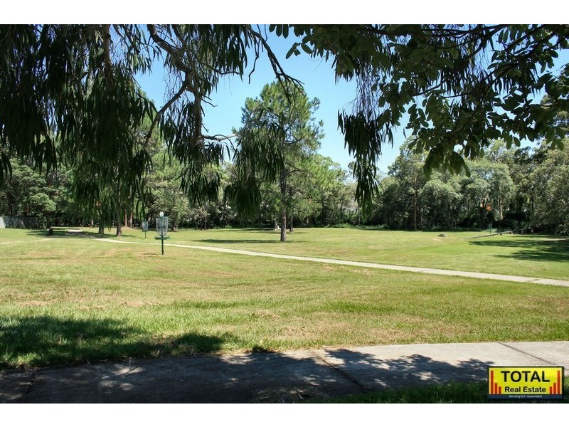 5 Clarendon St, Strathpine QLD 4500