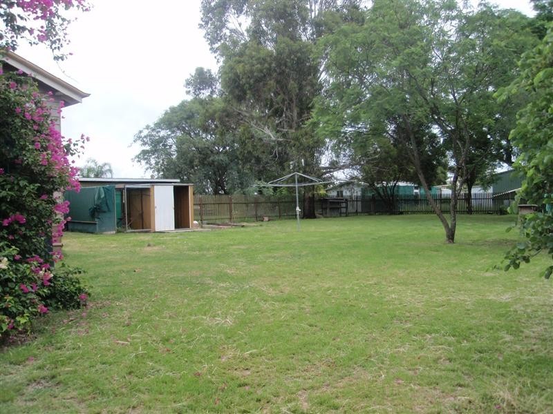 7 Alfred St, Millmerran QLD 4357