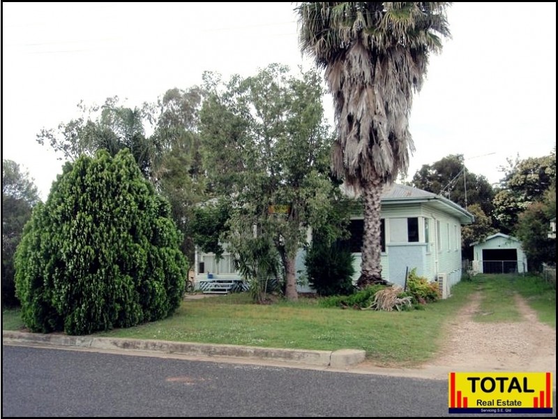 16 Herbert Street, Millmerran QLD 4357