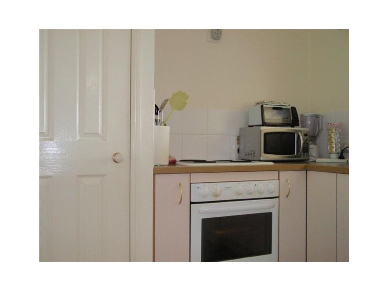 4 Myra, Kallangur QLD 4503