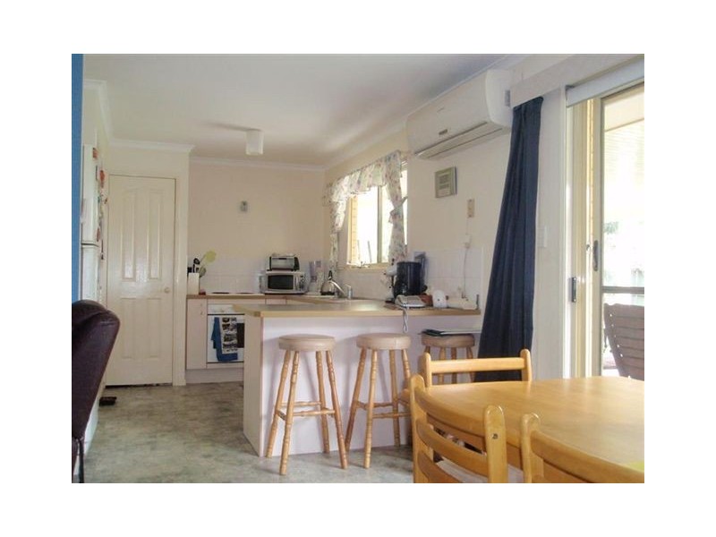 4 Myra, Kallangur QLD 4503