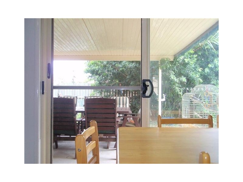 4 Myra, Kallangur QLD 4503