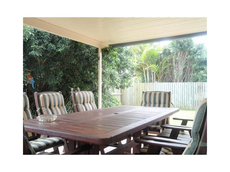 4 Myra, Kallangur QLD 4503