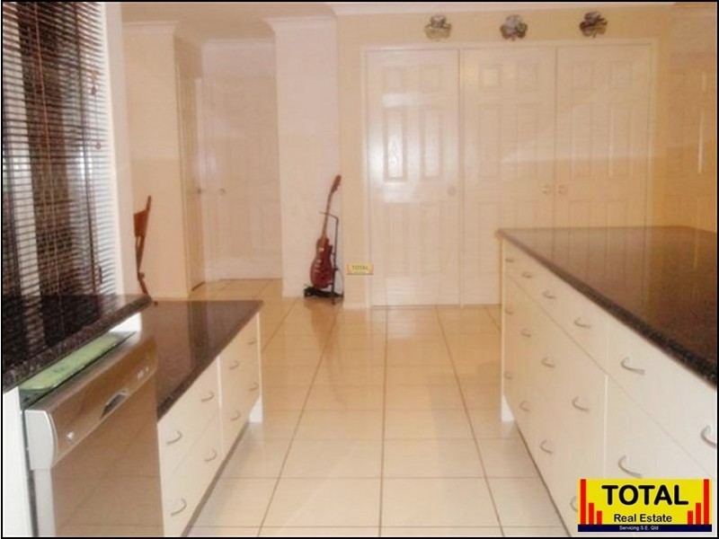 10 Rowley Rd, Burpengary QLD 4505