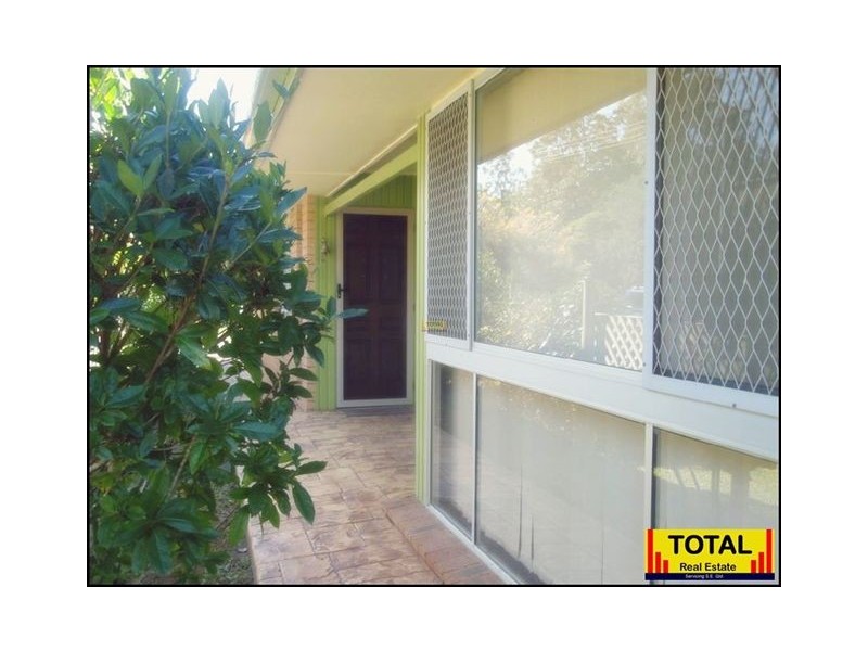 25 Carwell Avenue, Petrie QLD 4502