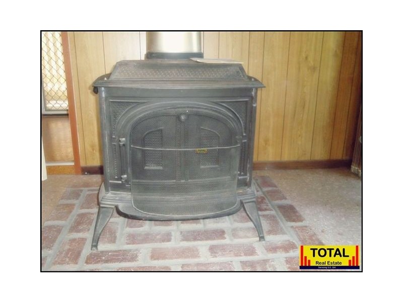 25 Carwell Avenue, Petrie QLD 4502