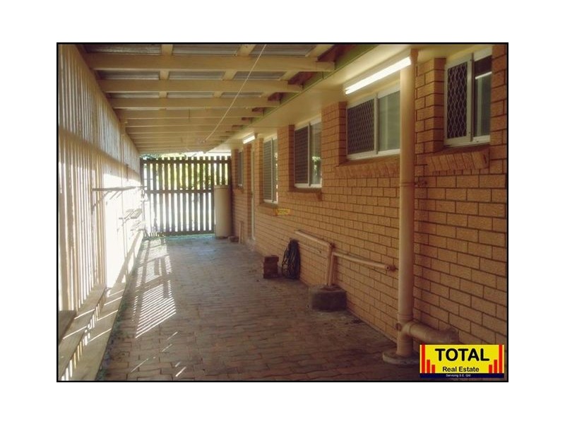 25 Carwell Avenue, Petrie QLD 4502