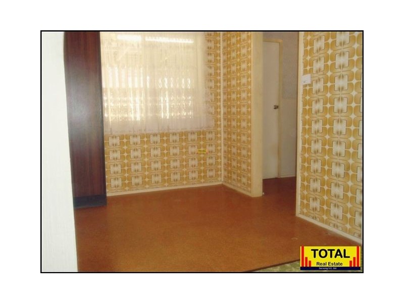 25 Carwell Avenue, Petrie QLD 4502