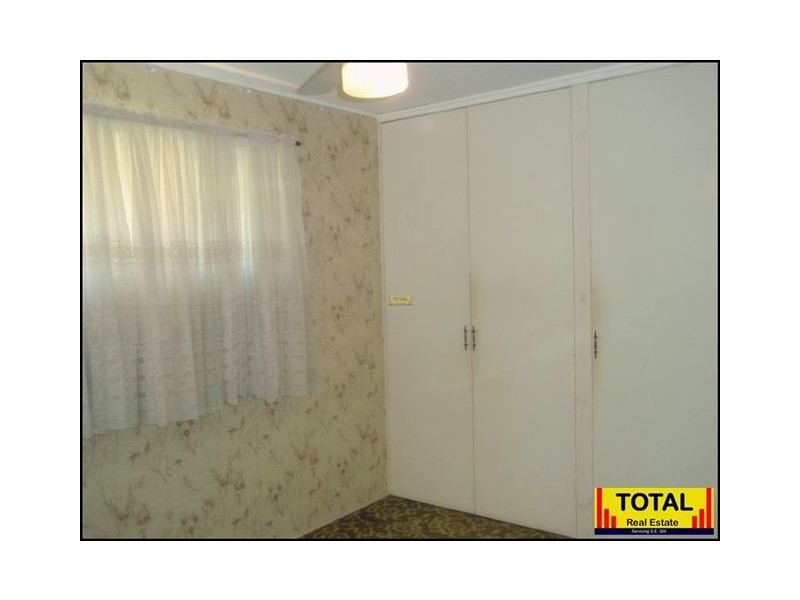 25 Carwell Avenue, Petrie QLD 4502