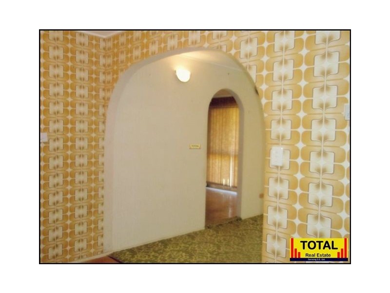 25 Carwell Avenue, Petrie QLD 4502