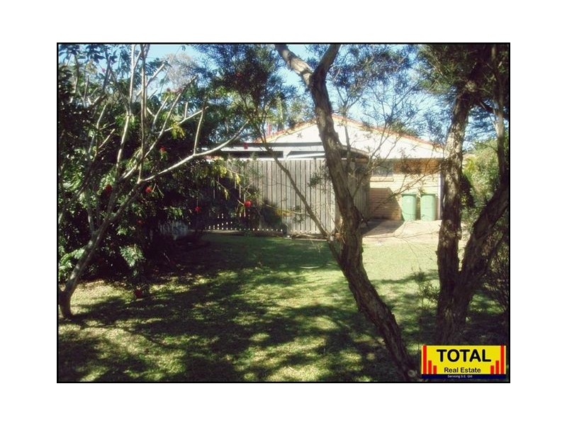 25 Carwell Avenue, Petrie QLD 4502