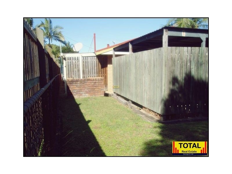 25 Carwell Avenue, Petrie QLD 4502