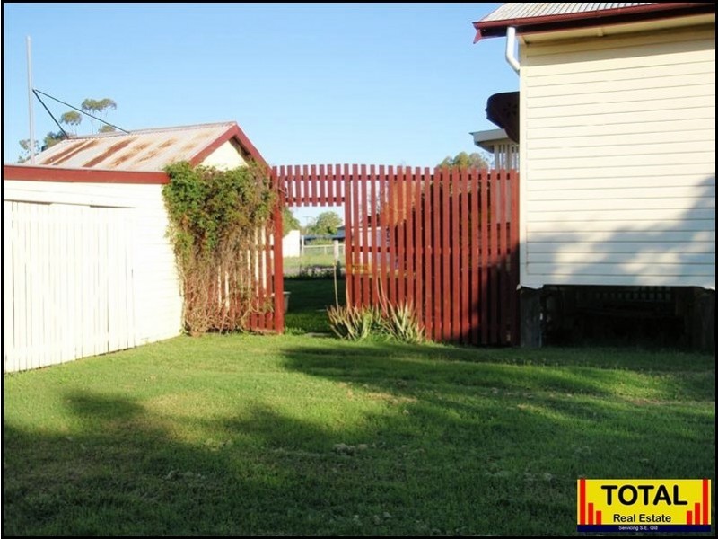 10 George Street, Millmerran QLD 4357