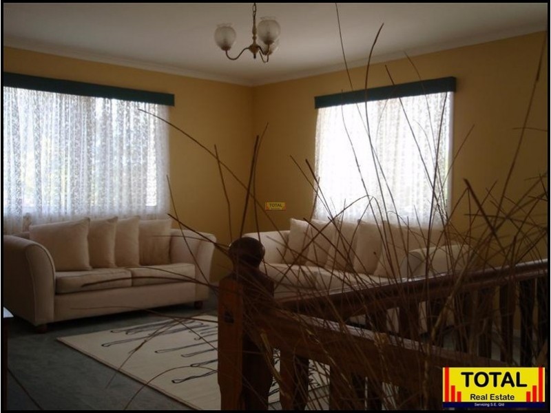 43 Alexander Avenue, Kallangur QLD 4503