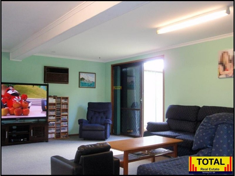 43 Alexander Avenue, Kallangur QLD 4503