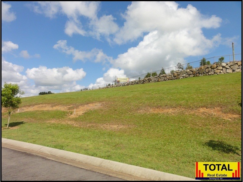 19 Cloudwalk Drive, Maleny QLD 4552