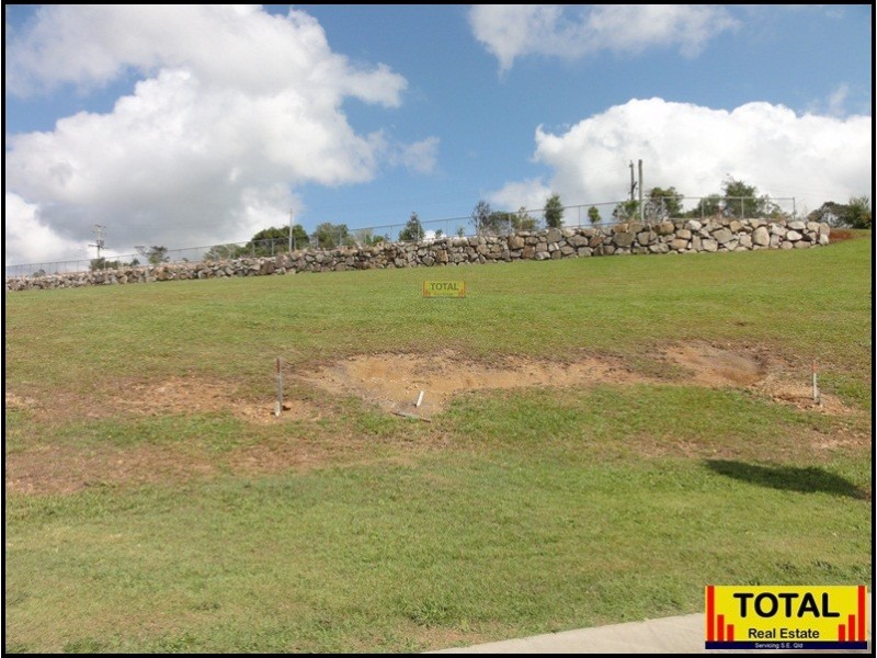 19 Cloudwalk Drive, Maleny QLD 4552