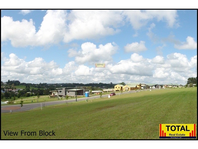 19 Cloudwalk Drive, Maleny QLD 4552