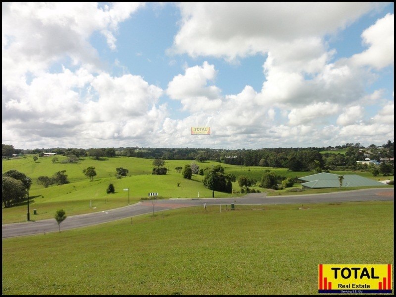 19 Cloudwalk Drive, Maleny QLD 4552