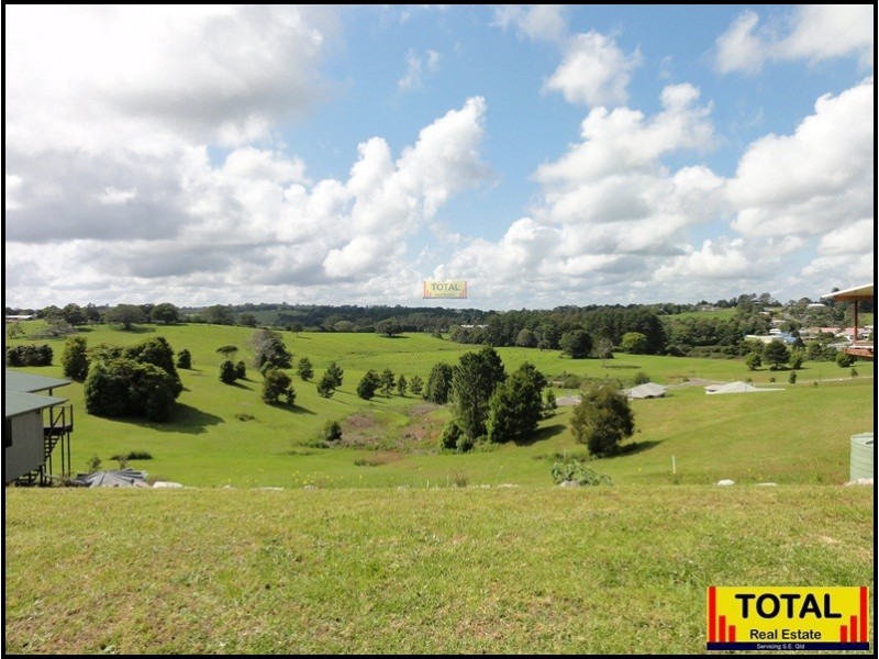14 Cloudwalk Drive, Maleny QLD 4552