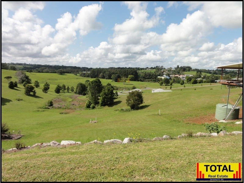 14 Cloudwalk Drive, Maleny QLD 4552